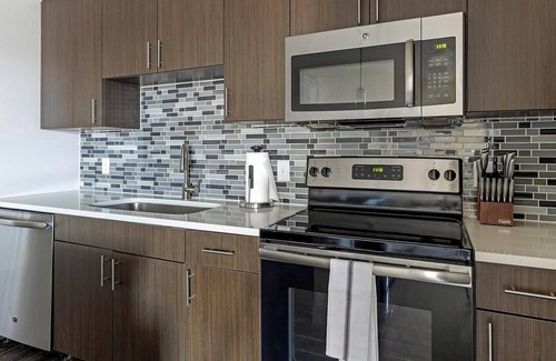 Vickery Meadow Apartment | Landing at The Mark at Midtown - 1 Bedroom in N.