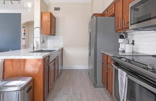 Energy Corridor Apartment | Landing at Village on Memorial Townhomes - 2 Bedrooms in Energy Corridor