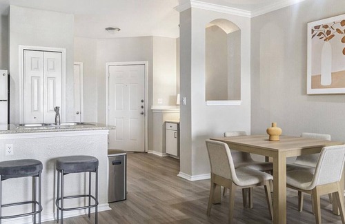 Lewisville Apartment | Landing at Villas of Vista Ridge - 3 Bedrooms in Downtown Lewisville
