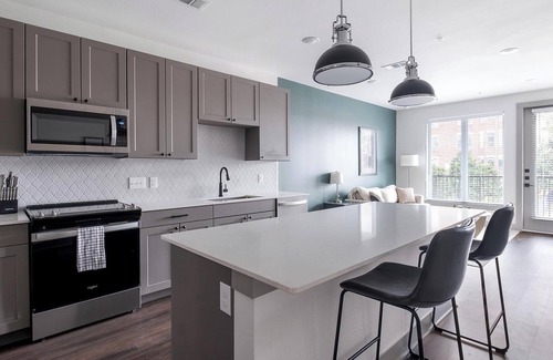 Houston Apartment | Landing | Beautiful 1BD, Gym, Courtyard
