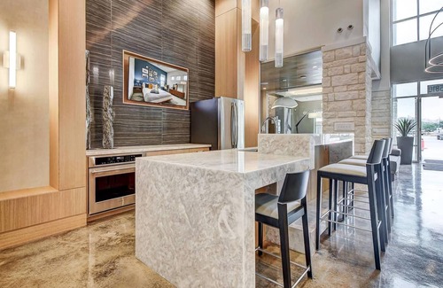 Wetmore Apartment | Landing | Chic 1BD, Gym, Pool