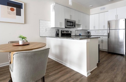 Concord Apartment | Landing | Chic 1BD, Gym, Pool