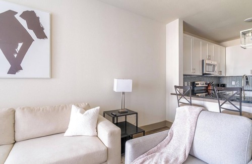 Conroe Apartment | Landing | Incredible 1BD, Yoga Studio, Gym