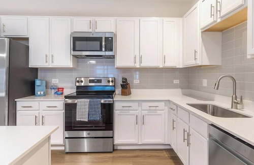 Willow Springs Apartment | Landing | Incredible 2BD, Clubhouse, Pool