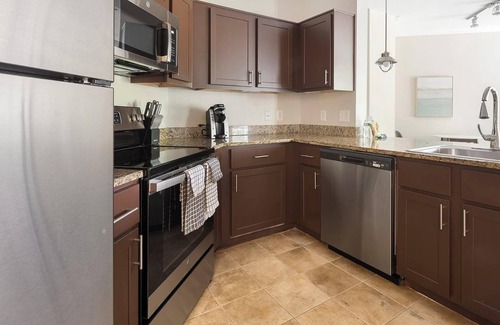 Chillum Apartment | Landing | Incredible 1BD, Gym, Pool