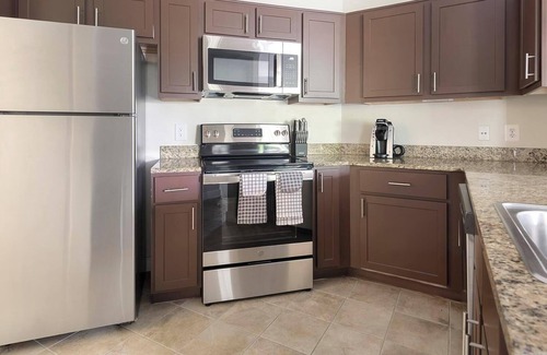 Chillum Apartment | Landing | Incredible 1BD, Gym, Pool