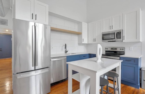 Greenville Apartment | Landing | Modern 1BD, Gym, Yoga Studio
