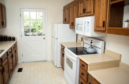 Speer Apartment | Landing Pad at West Washington Park!