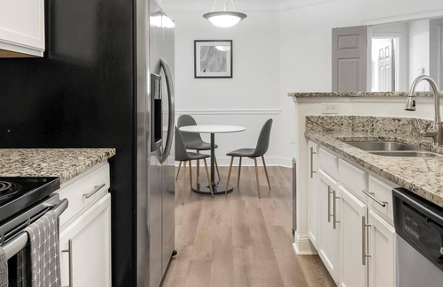 Buckhead Apartment | Landing | Spectacular 1BD, Game Room, Pool