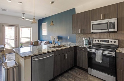McKinney Apartment | Landing | Stunning 1BD, Pool, Gym