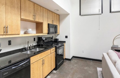 North Chesterfield Apartment | Landing | Stylish 1BD, Clubhouse, Gym