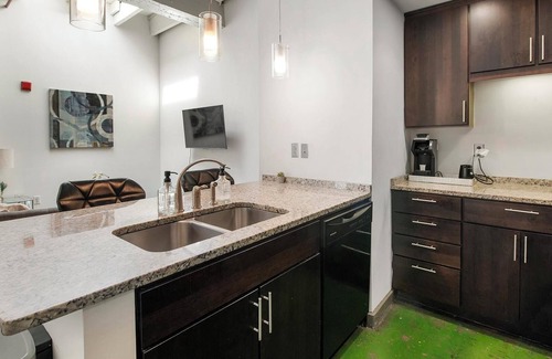 North Chesterfield Apartment | Landing | Stylish 1BD, Gym, Clubhouse