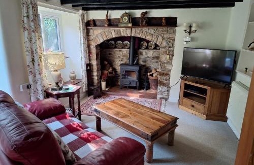 Honiton House | Lane End Cottage