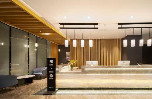 Haizhu Hotel | Langham Honor International Hotel Canton Fair Complex Kecun Metro Station Branch - Free Shuttle Bus to Canton Fair Complex During Canton Fair Period & Free Deliver Service to Guangzhou Baiyun International Airport