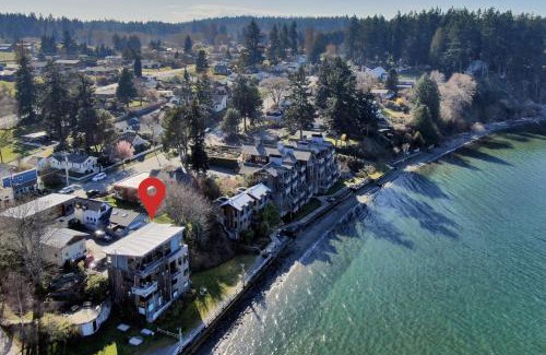 Langley Apartment | Langley Waterfront Condo by AvantStay A Views