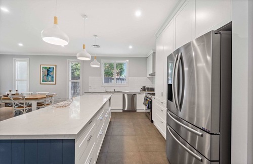 Bendigo House | Langston Abode Perfect for Family CBD