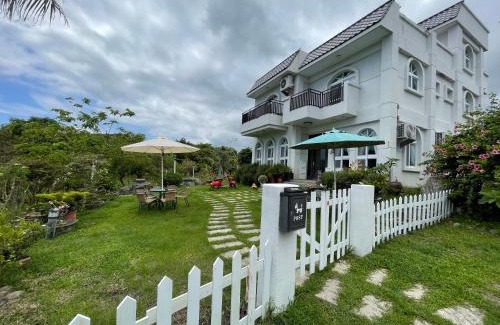 Donghe Bed & Breakfast | Lanshan House