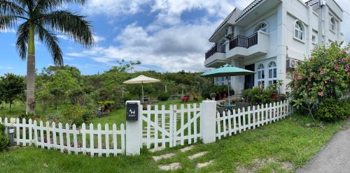Donghe Bed & Breakfast | Lanshan House