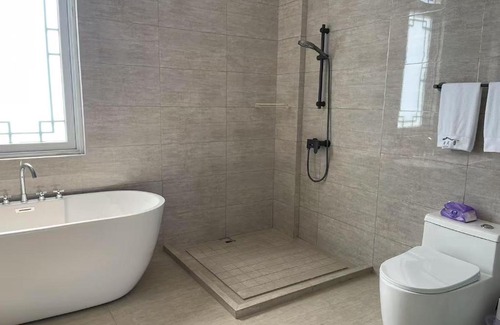 Lingshui County House | Lanyuan Xiaozhu-New Chinese Courtyard B&B