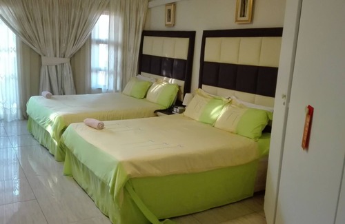 Daveyton House | Lapeng Village