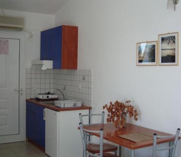 Rovies House | Lappas Rooms