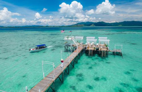 Sabah Bed & Breakfast | Larapan Water Village 仙本那乐乐棒水屋