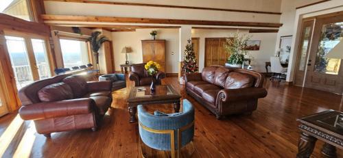 Manchester House | Laras Chateau at the Radio House, sleeps 30