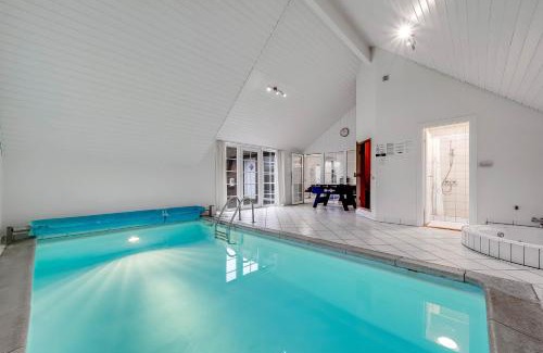 Lodbjerg Hede House | Large 14-Person Pool House - 1004