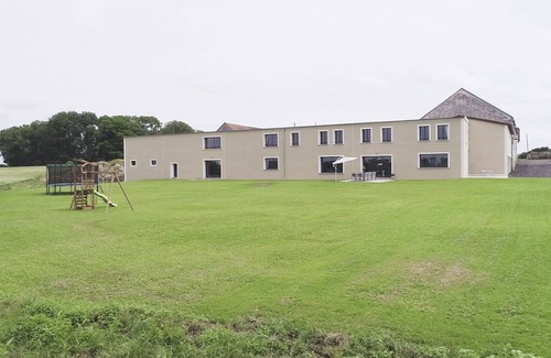 Saint-Cyr-sur-Morin House | Large 15-person gite with swimming pool
