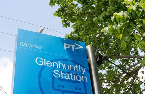 Glen Huntly House | Large 2 bedroom apartment - near Monash University Caulfield