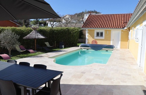 Chamboeuf House | Large 200m2 house with heated swimming pool from May to September