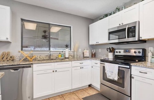 North San Antonio - SAT House | Large 3 bedroom home with game room