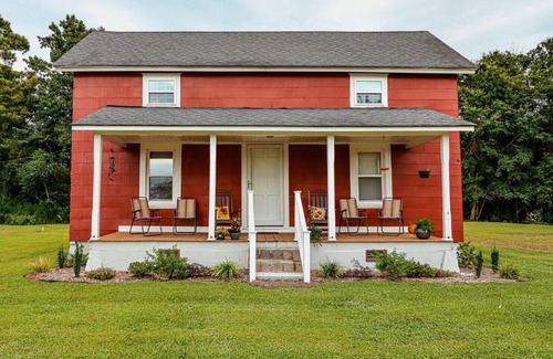 Pinetown House | Large 3 bedroom home near wildlife refuge in eastern NC