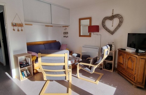 Saint-Etienne-en-Devoluy Apartment | Large 3-room/6-room apartment in the heart of the resort - south-facing