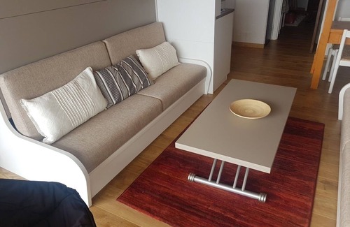 Cognet Apartment | Large 4-person studio with balcony at the foot of the slopes