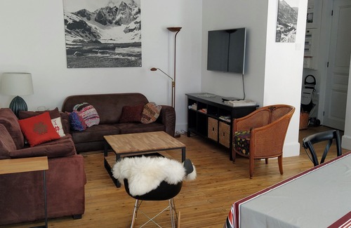 Cauterets Apartment | Large 98m² apartment (T4) in the center of town, 600m from the cable car.