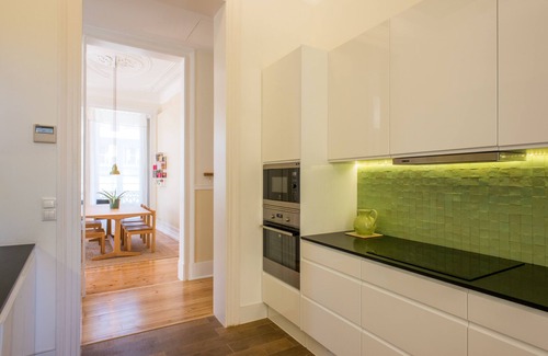Misericordia Apartment | LARGE AND BRIGHT APARTMENT DOWNTOWN , NEAR BARRIO ALTO WITH AIR CONDITIONNING
