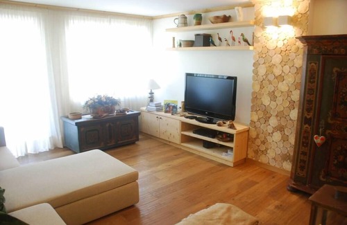 Selva di Val Gardena Apartment | Large and elegant apartment close to the ski slopes