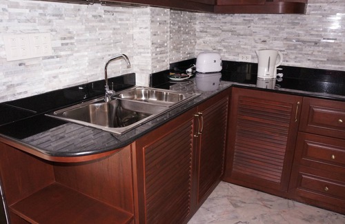 Rayong House | Large And Well Appointed Villa And Pool On Ban Phe Beach For Groups Up To 8