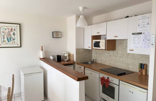 Saint-Cast-le-Guildo Apartment | Large apartment with sea view in a quiet residence in Saint Cast le Guildo, 2 bedrooms for 7.