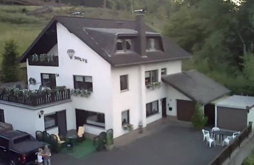 Muerlenbach House | Large apartment in the Vulkaneifel on a mountain located! Up to 12 people! above