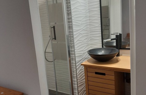 Morlaix Apartment | Large apartment, recently renovated, right in the center opposite the town hall