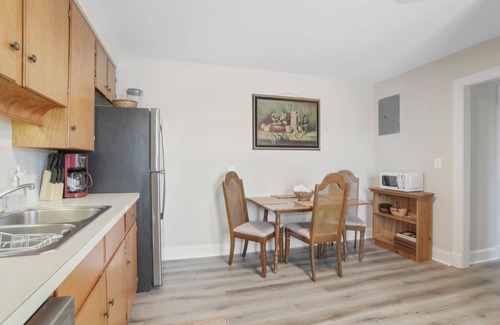 Fredericksburg Apartment | Large Apartment near Mary Washington with full kitchen & in-unit laundry
