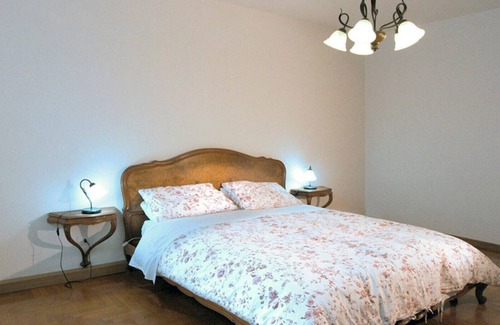 Comeglians Apartment | Large apartment with fireplace