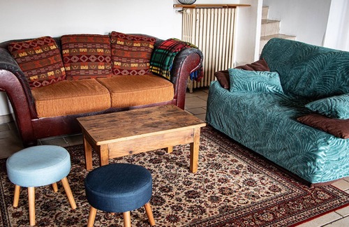 Montcenis House | Large apartment with raised garden in the heart of Burgundy