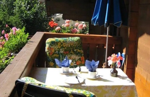 Kleinarl House | Large app.3-6p,2separate bedrooms,log cabin,cozy,quiet,sunny,close to the center