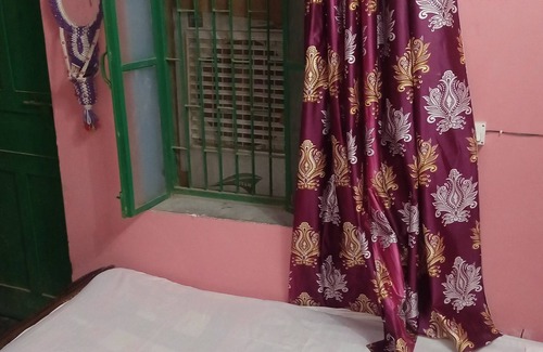 Faizabad House | Large bedroom