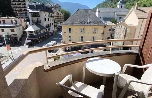 Brides-les-Bains Apartment | Large Cabin - APARTMENT 5 CUSTOMS 2* CENTRE CITY