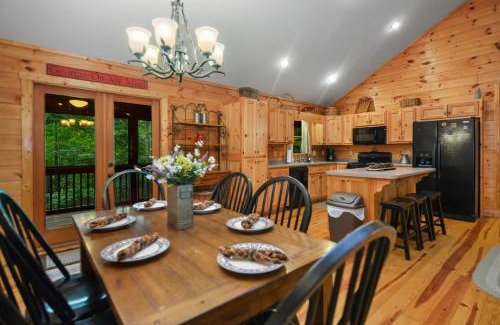 Ellijay House | Large Cabin to Enjoy in Coosawattee River Resort