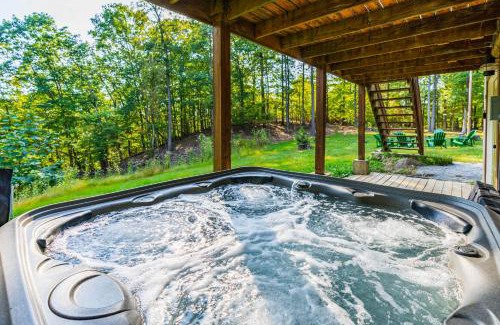 Berkeley Springs House | Large Cabin w Hot Tub, Pond, Deck, Fire Pit, WiFi